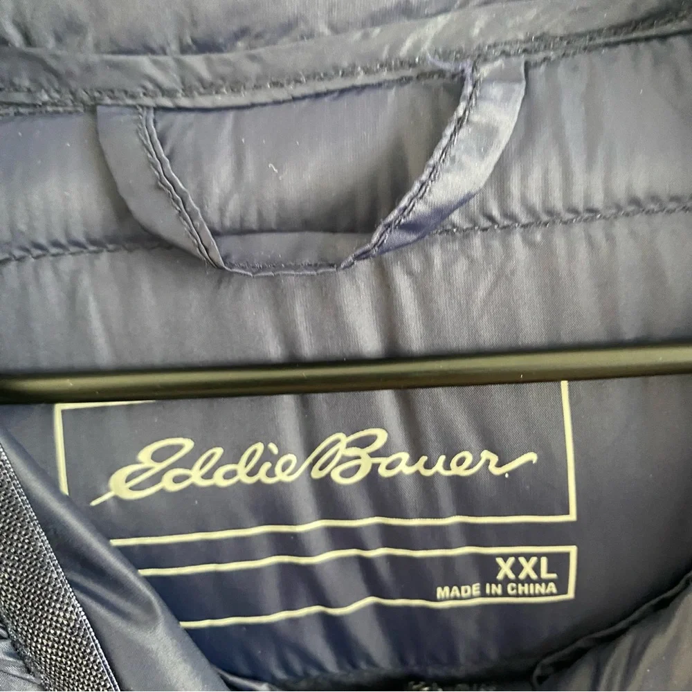 Eddie Bauer Men’s Hooded Puffer Jacket Blue Ombré Size XXL - Picture 4 of 7